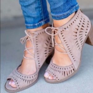 Vince Camuto Tarita Suede Cut Out Booties - 6